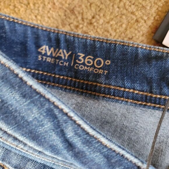 DL1961 Joy  High Rise Flare 4-Way Stretch Jeans Size 30 NWT - Picture 10 of 16